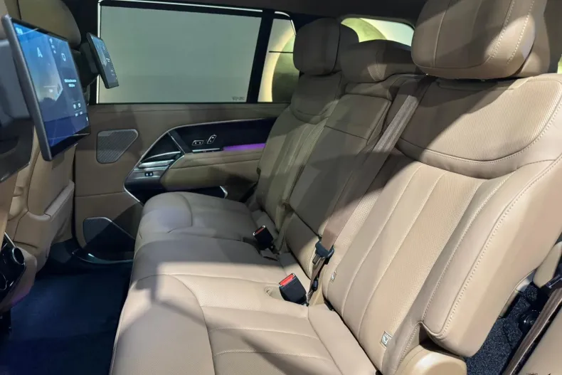 Land Rover Range Rover din 2026 cu 10 km - oferta LAN198729 - foto 6