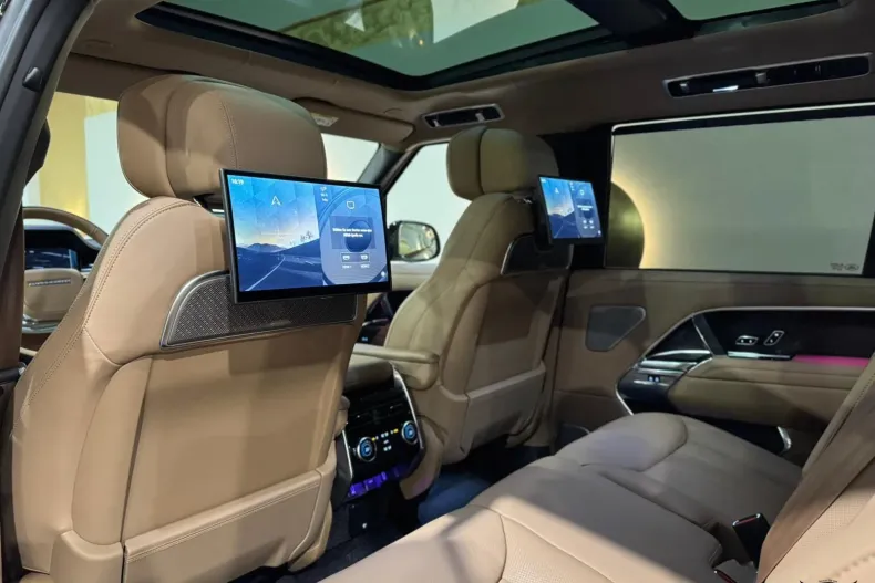 Land Rover Range Rover din 2026 cu 10 km - oferta LAN198729 - foto 7