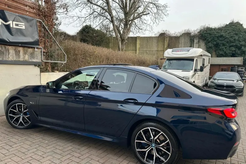 BMW 545e (Seria 5) din 2022 cu 91.000 km - oferta BMW198732 - foto 5