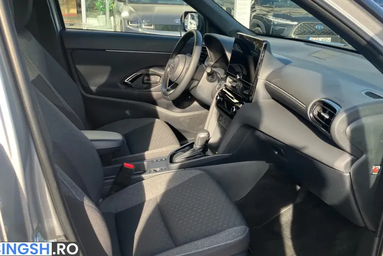 Toyota Yaris Cross din 2025 cu 5.000 km - oferta TOY198737 - foto 8
