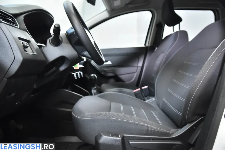 Dacia Duster din 2023 cu 136.077 km - oferta DAC198748 - foto 21