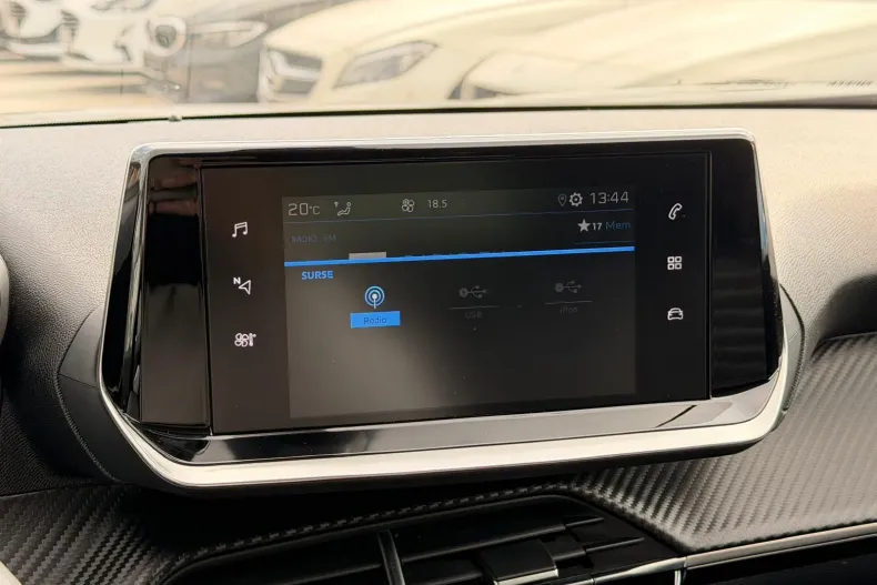 Peugeot 2008 din 2021 cu 90.000 km - oferta PEU198751 - foto 28