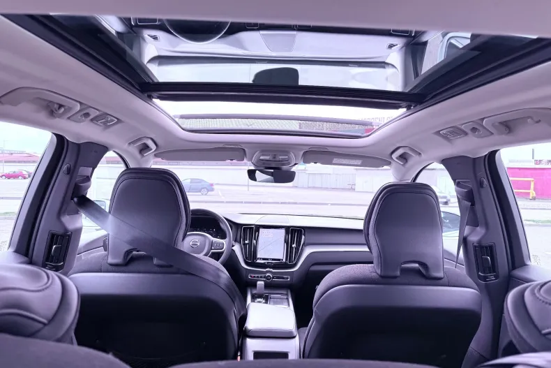 Volvo XC60 din 2022 cu 159.000 km - oferta VOL198754 - foto 14