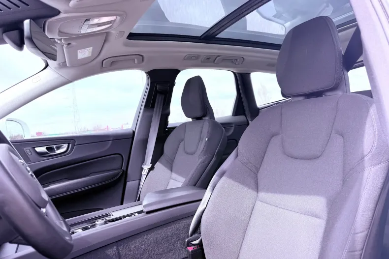 Volvo XC60 din 2022 cu 159.000 km - oferta VOL198754 - foto 20