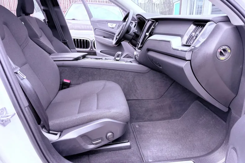 Volvo XC60 din 2022 cu 159.000 km - oferta VOL198754 - foto 32