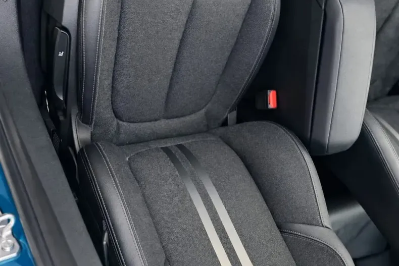 BMW 118i (Seria 1) din 2022 cu 50.077 km - oferta BMW198756 - foto 12