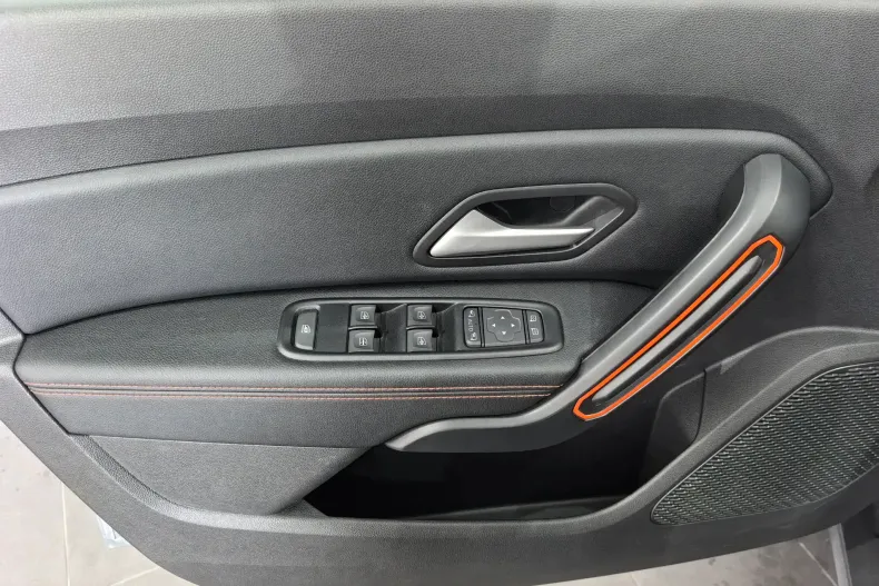 Dacia Duster din 2023 cu 22.692 km - oferta DAC198775 - foto 10