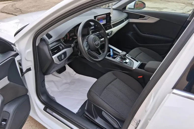 Audi A4 din 2024 cu 74.469 km - oferta AUD198779 - foto 9