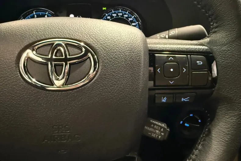 Toyota Hilux din 2025 cu 28 km - oferta TOY198791 - foto 19