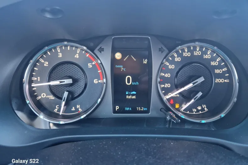 Toyota Hilux din 2025 cu 15 km - oferta TOY198796 - foto 15