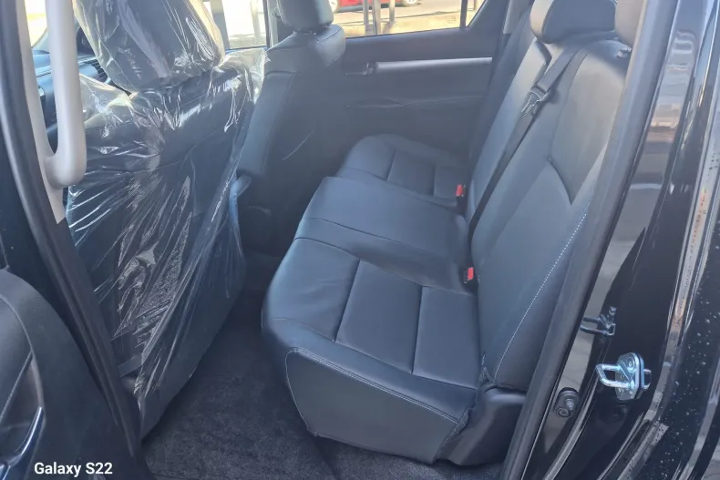 Toyota Hilux din 2025 cu 15 km - oferta TOY198796 - foto 20