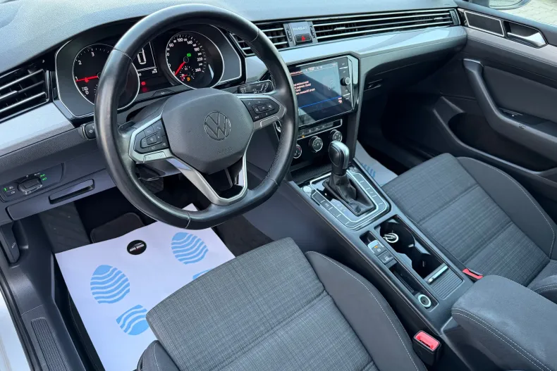 Volkswagen Passat din 2021 cu 66.000 km - oferta VOL198798 - foto 13
