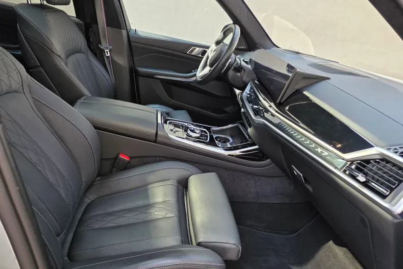 BMW X7 (Seria X) din 2024 cu 22.400 km - oferta BMW198801 - foto 7