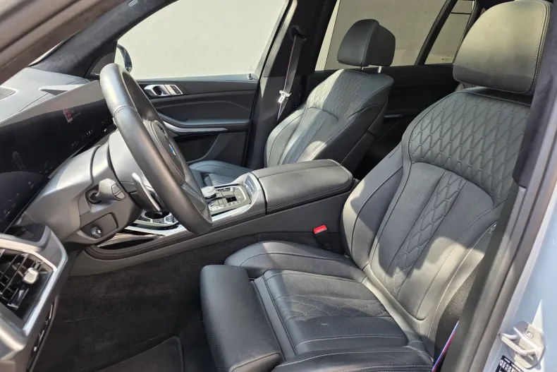 BMW X7 (Seria X) din 2024 cu 22.400 km - oferta BMW198801 - foto 12