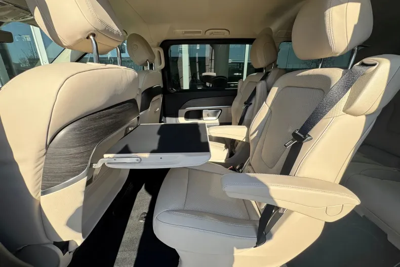 Mercedes-Benz V din 2026 cu 3.000 km - oferta MER198807 - foto 11