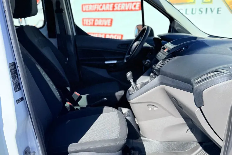 Ford Tourneo Connect din 2023 cu 61.000 km - oferta FOR198809 - foto 18