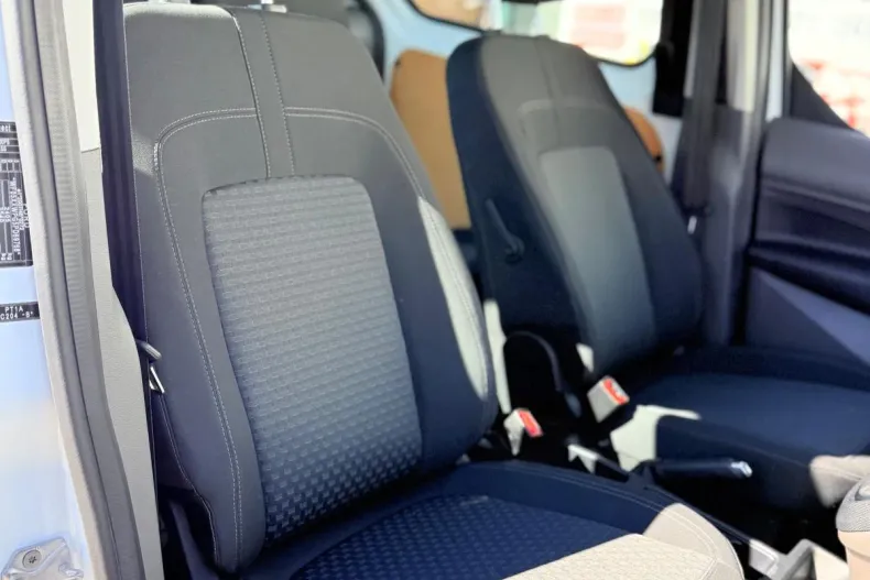 Ford Tourneo Connect din 2023 cu 61.000 km - oferta FOR198809 - foto 19