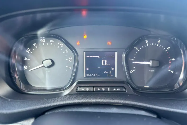 Toyota Proace din 2021 cu 66.531 km - oferta TOY198818 - foto 19