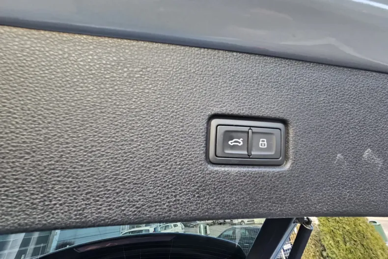 Audi Q8 din 2023 cu 39.033 km - oferta AUD198826 - foto 15