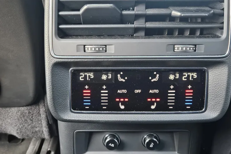 Audi Q8 din 2023 cu 39.033 km - oferta AUD198826 - foto 16