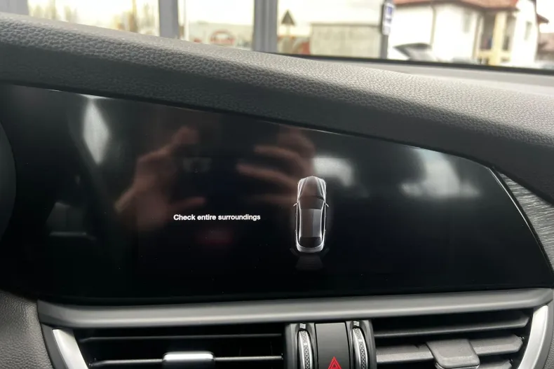 Alfa Romeo Giulia din 2020 cu 76.827 km - oferta ALF198836 - foto 18