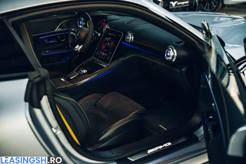 Mercedes-Benz AMG GT (Clasa GT) din 2024 cu 7.100 km - oferta MER198841 - foto 8