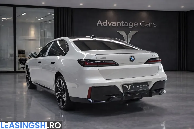 BMW 740d (Seria 7) din 2026 cu 20 km - oferta BMW198846 - foto 3