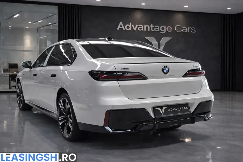 BMW 740d (Seria 7) din 2026 cu 20 km - oferta BMW198846 - foto 8