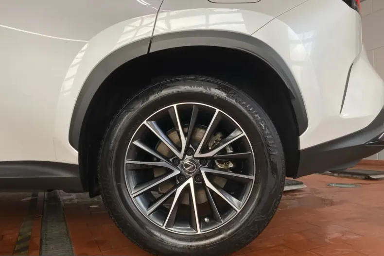 Lexus Seria NX din 2022 cu 50.600 km - oferta LEX198851 - foto 10
