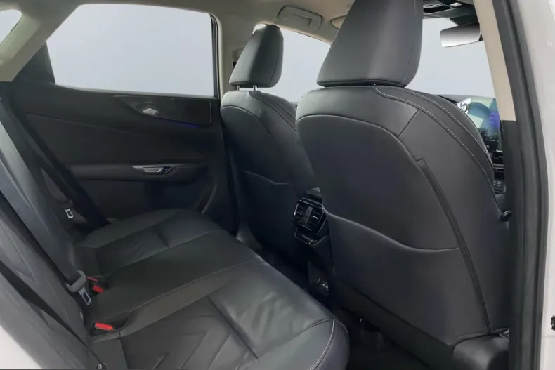 Lexus Seria NX din 2022 cu 50.600 km - oferta LEX198851 - foto 23