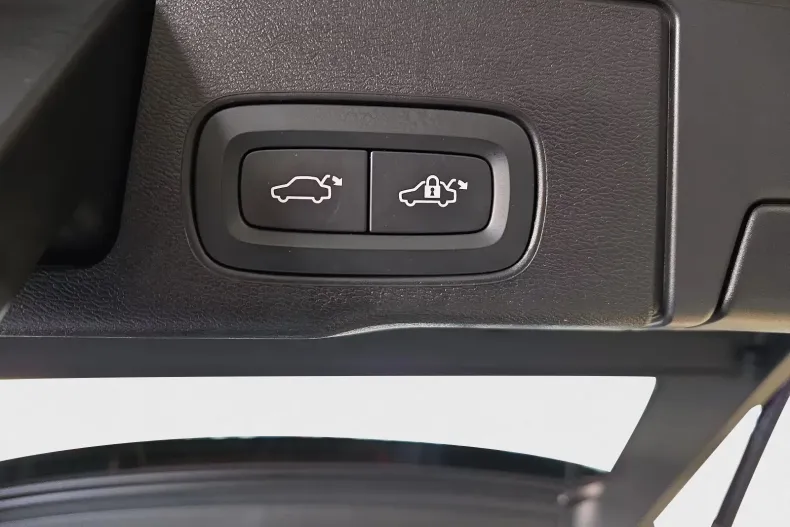 Volvo XC60 din 2023 cu 60.300 km - oferta VOL198857 - foto 11