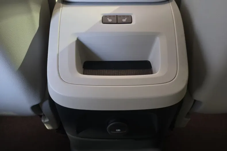 Volvo XC60 din 2023 cu 60.300 km - oferta VOL198857 - foto 13