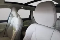 Volvo XC60 din 2023 cu 60.300 km - oferta VOL198857 - foto 16