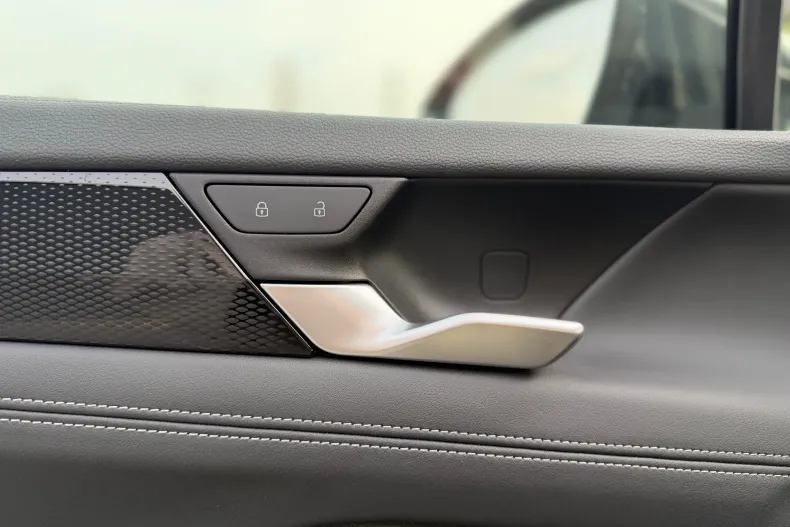 Volkswagen Tayron din 2025 cu 2.626 km - oferta VOL198861 - foto 9