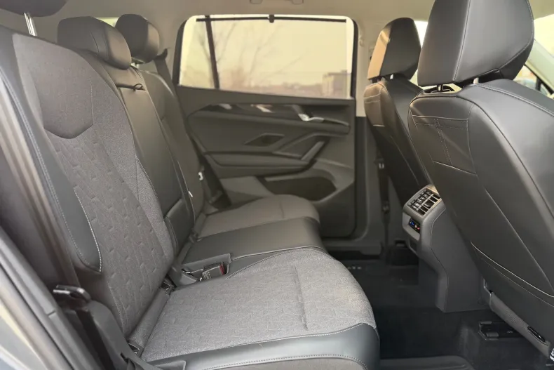 Volkswagen Tayron din 2025 cu 2.626 km - oferta VOL198861 - foto 30