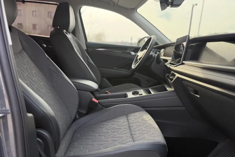 Volkswagen Tayron din 2025 cu 2.626 km - oferta VOL198861 - foto 31