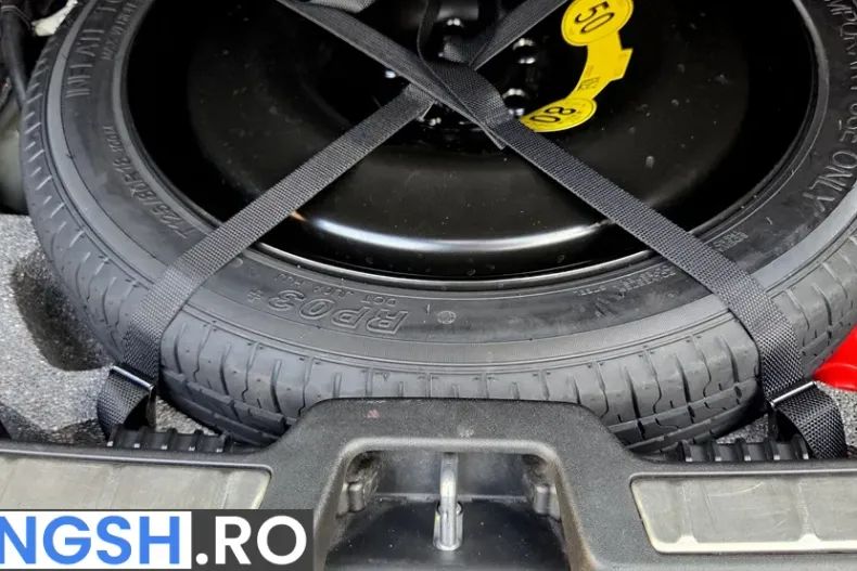 Volvo XC60 din 2021 cu 75.935 km - oferta VOL198863 - foto 13