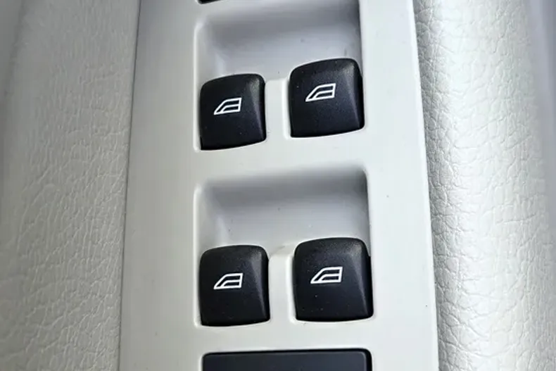 Volvo XC60 din 2021 cu 75.935 km - oferta VOL198863 - foto 15