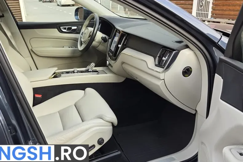 Volvo XC60 din 2021 cu 75.935 km - oferta VOL198863 - foto 22
