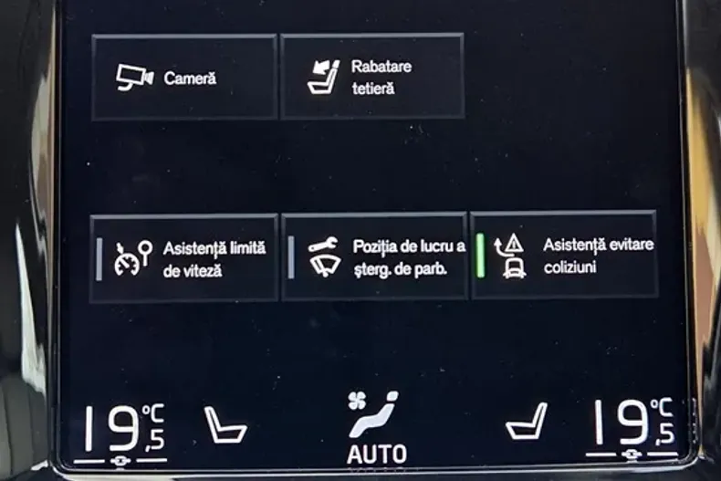 Volvo XC60 din 2021 cu 75.935 km - oferta VOL198863 - foto 32