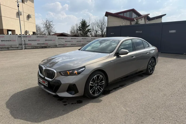 BMW 520i (Seria 5) din 2025 cu 25.500 km - oferta BMW198882 - foto 1