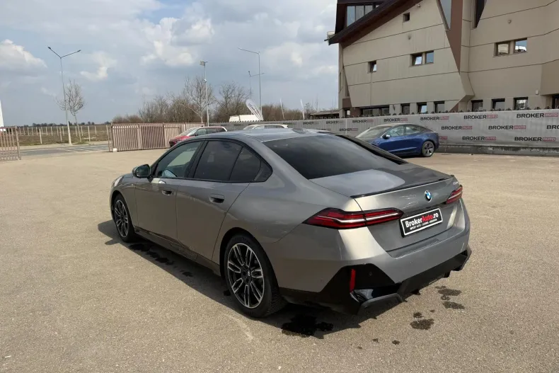 BMW 520i (Seria 5) din 2025 cu 25.500 km - oferta BMW198882 - foto 2