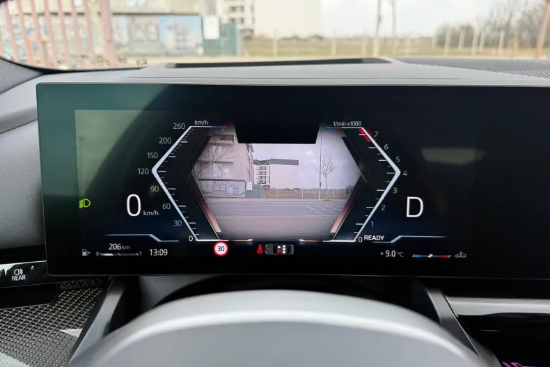 BMW 520i (Seria 5) din 2025 cu 25.500 km - oferta BMW198882 - foto 11