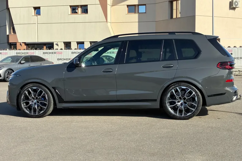 BMW X7 (Seria X) din 2024 cu 69.892 km - oferta BMW198884 - foto 2