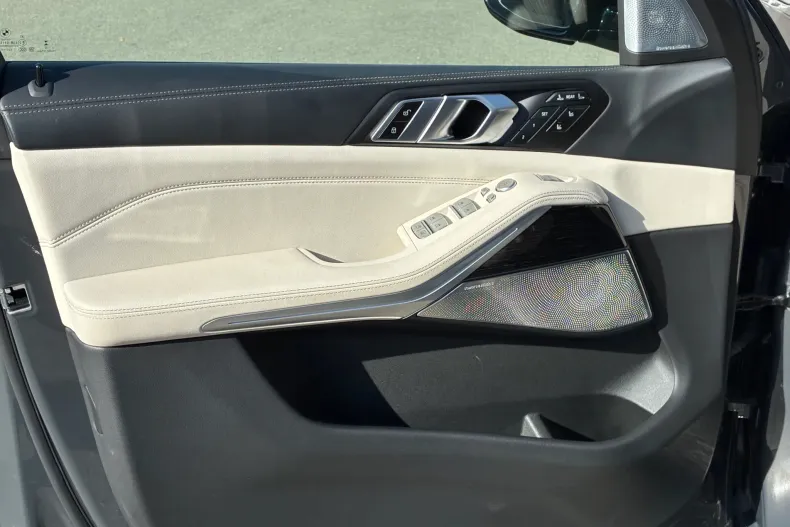 BMW X7 (Seria X) din 2024 cu 69.892 km - oferta BMW198884 - foto 17