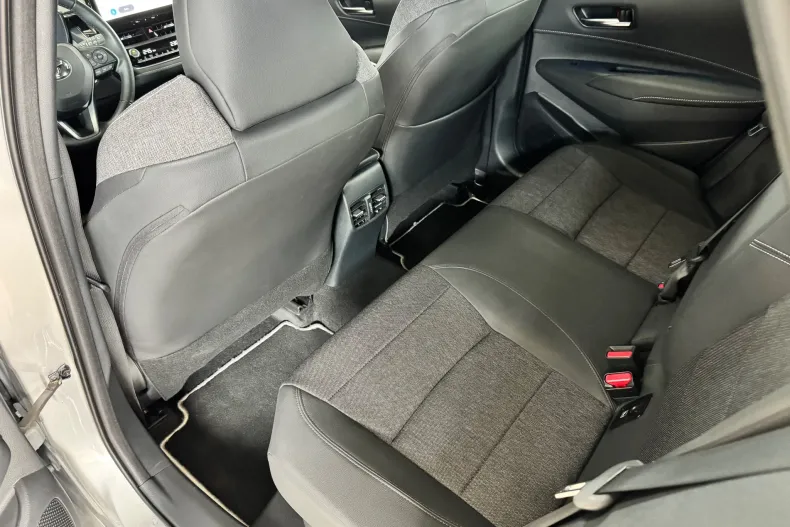 Toyota Corolla din 2024 cu 57.645 km - oferta TOY198887 - foto 20