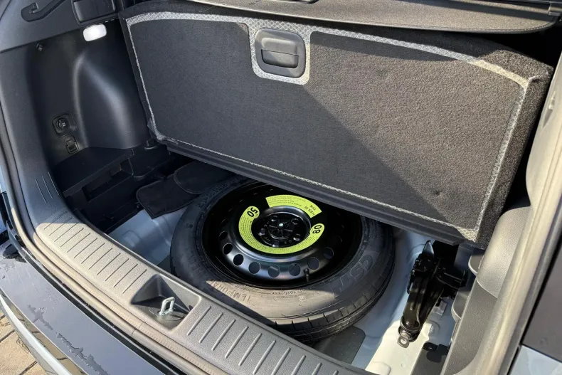 Kia Sportage din 2025 cu 4.557 km - oferta KIA198888 - foto 7