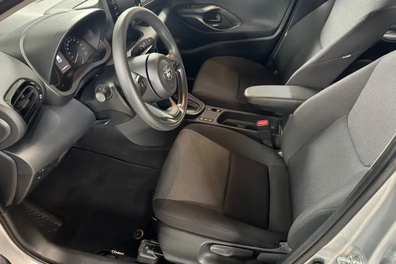 Toyota Yaris din 2023 cu 14.041 km - oferta TOY198890 - foto 15