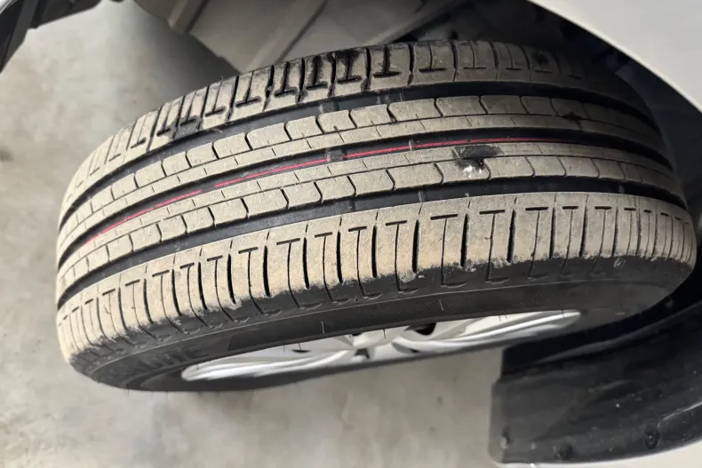 Toyota Yaris din 2023 cu 14.041 km - oferta TOY198890 - foto 19