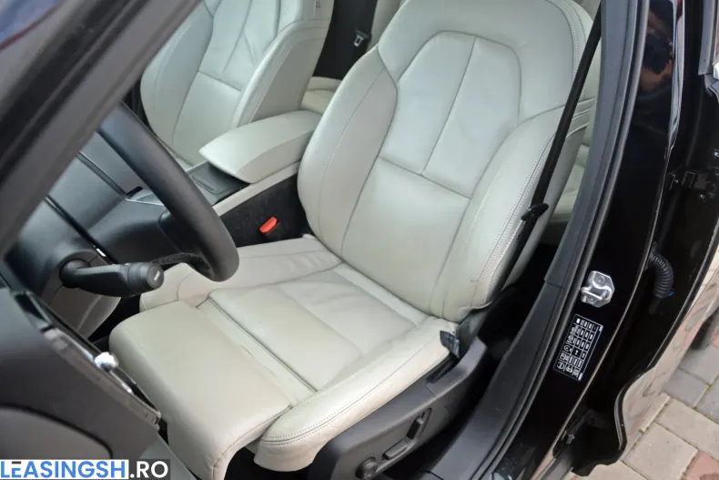 Volvo XC40 din 2021 cu 120.701 km - oferta VOL198891 - foto 21